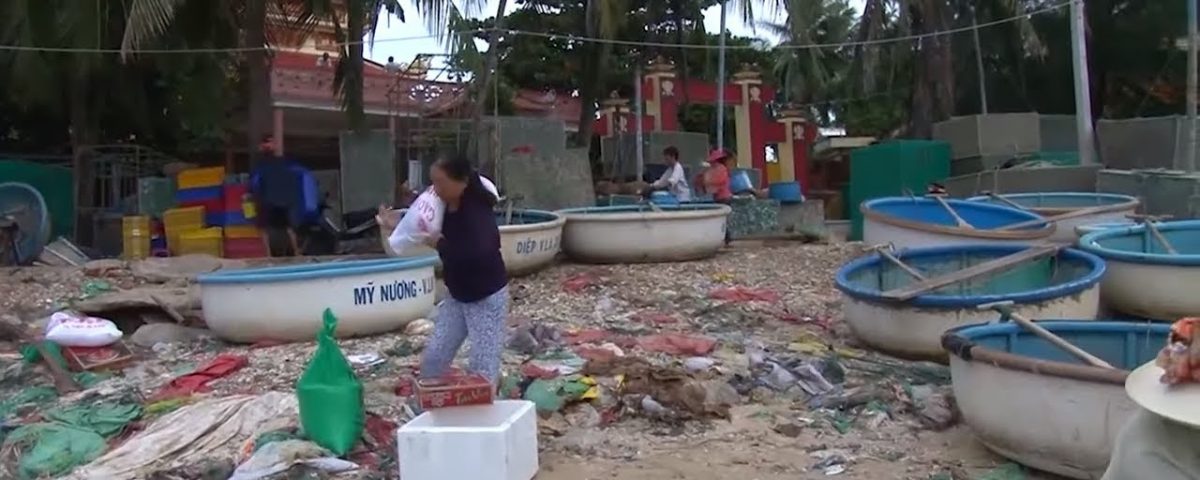 Cứu Trợ Đồng Bào Lũ Lụt Tại Phú Yên Ngày 30-11-2017